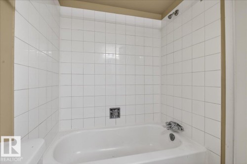 #309 2908 116A Av Nw, Edmonton, AB - Indoor Photo Showing Bathroom