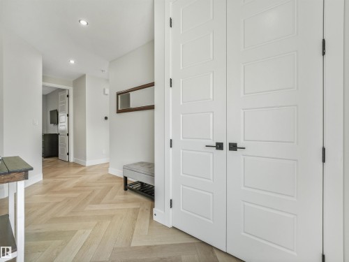 4621 170A Avenue Nw, Edmonton, AB - Indoor Photo Showing Other Room
