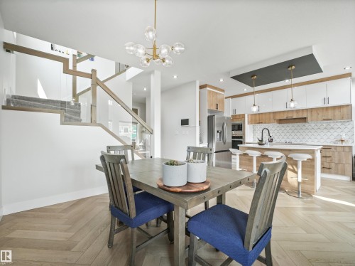 4621 170A Avenue Nw, Edmonton, AB - Indoor Photo Showing Dining Room
