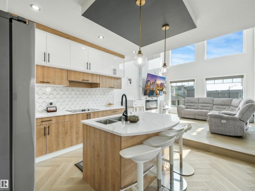 4621 170A Avenue Nw, Edmonton, AB - Indoor Photo Showing Kitchen With Double Sink With Upgraded Kitchen