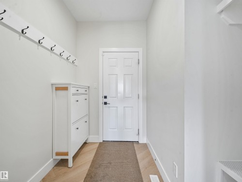 4621 170A Avenue Nw, Edmonton, AB - Indoor Photo Showing Other Room