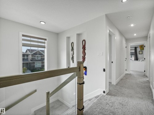 4621 170A Avenue Nw, Edmonton, AB - Indoor Photo Showing Other Room