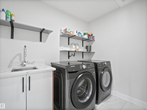 4621 170A Avenue Nw, Edmonton, AB - Indoor Photo Showing Laundry Room