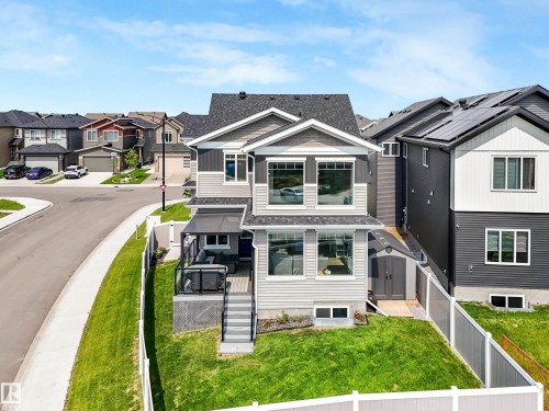 4621 170A Avenue Nw, Edmonton, AB - Outdoor With Facade