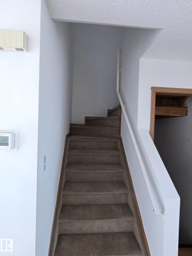 #31 10909 106 ST NW NW , Edmonton, AB T5H 4M7 4