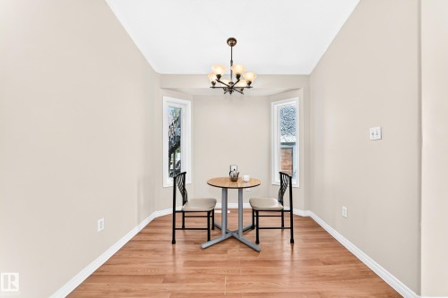 9518 106 Avenue Nw, Edmonton, AB - Indoor Photo Showing Dining Room