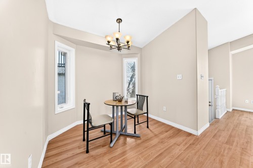 9518 106 Avenue Nw, Edmonton, AB - Indoor Photo Showing Other Room