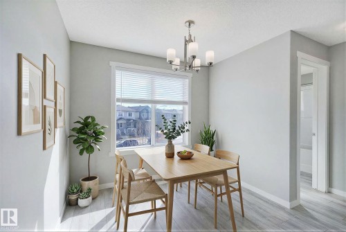 #20 1530 Tamarack Boulevard Nw, Edmonton, AB - Indoor Photo Showing Dining Room