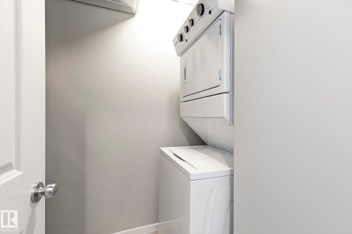 #20 1530 Tamarack Boulevard Nw, Edmonton, AB - Indoor Photo Showing Laundry Room