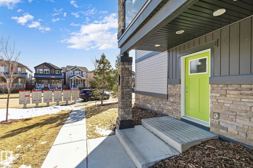 #20 1530 Tamarack Boulevard Nw, Edmonton, AB - Outdoor