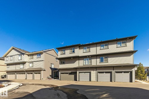 #20 1530 Tamarack Boulevard Nw, Edmonton, AB - Outdoor