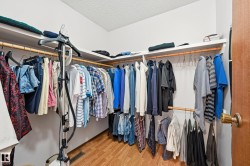 Walk in closet - 