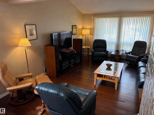 4309 42 Street, Leduc, AB - Indoor Photo Showing Living Room