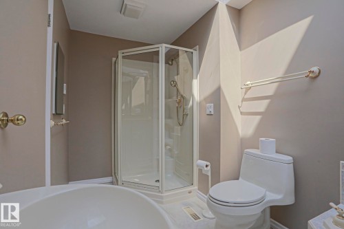 4309 42 Street, Leduc, AB - Indoor Photo Showing Bathroom