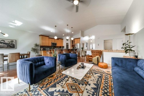 16103 72 Street Nw, Edmonton, AB - Indoor Photo Showing Living Room