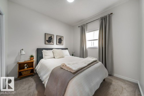 16103 72 Street Nw, Edmonton, AB - Indoor Photo Showing Bedroom