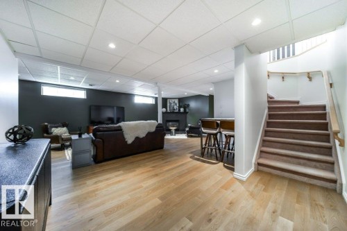 16103 72 Street Nw, Edmonton, AB - Indoor