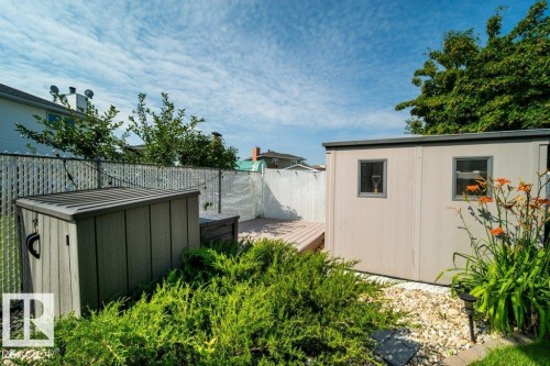 16103 72 Street Nw, Edmonton, AB - Outdoor