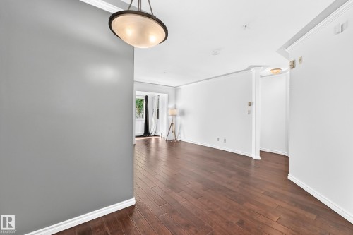 #105 9938 104 St Nw, Edmonton, AB - Indoor Photo Showing Other Room
