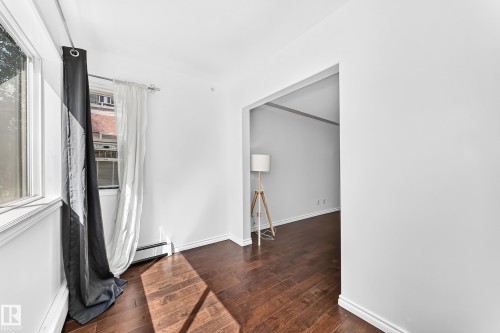 #105 9938 104 St Nw, Edmonton, AB - Indoor Photo Showing Other Room