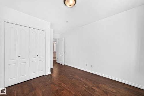 #105 9938 104 St Nw, Edmonton, AB - Indoor Photo Showing Other Room