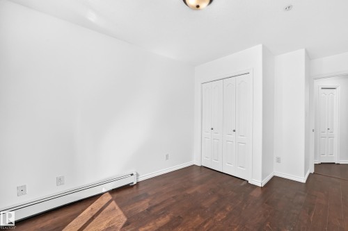 #105 9938 104 St Nw, Edmonton, AB - Indoor Photo Showing Other Room