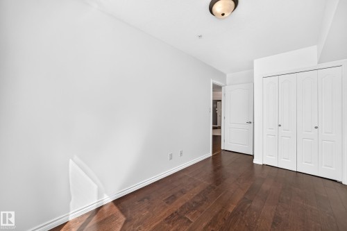 #105 9938 104 St Nw, Edmonton, AB - Indoor Photo Showing Other Room