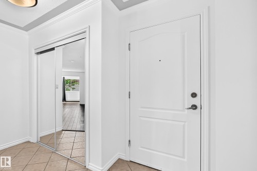 #105 9938 104 St Nw, Edmonton, AB - Indoor Photo Showing Other Room