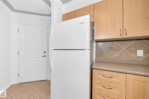 #105 9938 104 St Nw, Edmonton, AB - Indoor