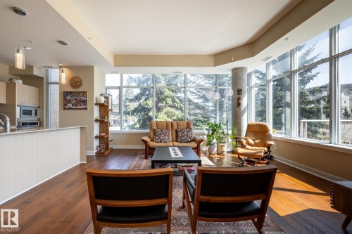 #S113 2504 109 St Nw, Edmonton, AB - Indoor