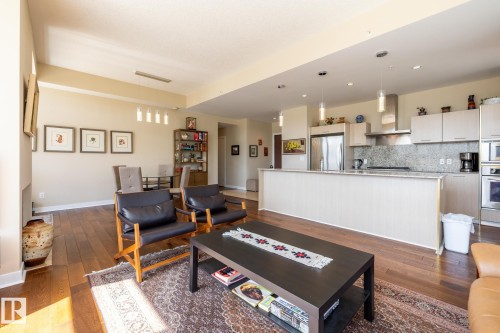 #S113 2504 109 St Nw, Edmonton, AB - Indoor