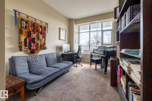 #S113 2504 109 St Nw, Edmonton, AB - Indoor Photo Showing Living Room