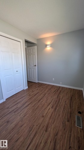 3615 10 Avenue Nw, Edmonton, AB - Indoor Photo Showing Other Room