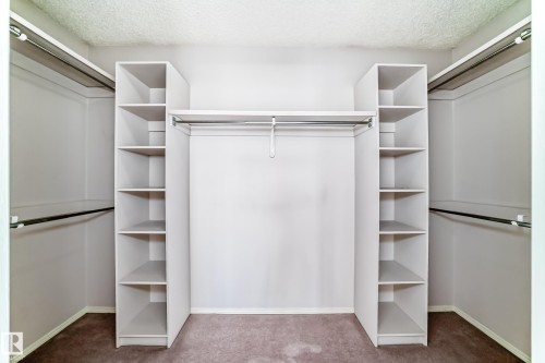 4319 39 Avenue Nw, Edmonton, AB - Indoor With Storage
