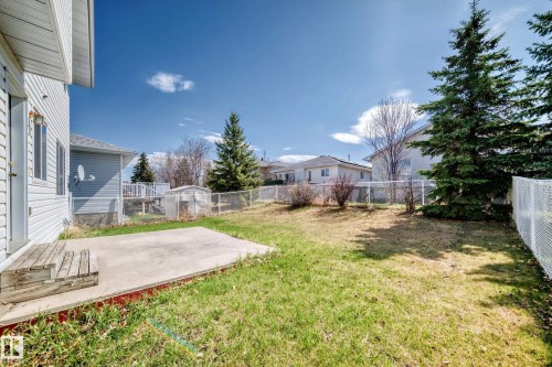 4319 39 Avenue Nw, Edmonton, AB - Outdoor