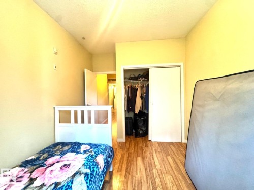 #117 4304 139 Av Nw, Edmonton, AB - Indoor Photo Showing Bedroom