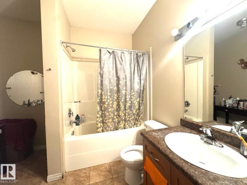 #117 4304 139 Av Nw, Edmonton, AB - Indoor Photo Showing Bathroom