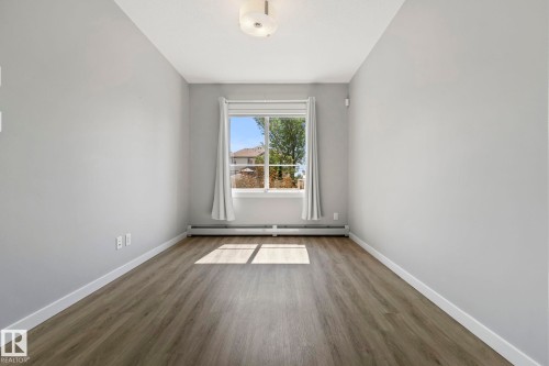 #121 812 Welsh Dr Sw, Edmonton, AB - Indoor Photo Showing Other Room