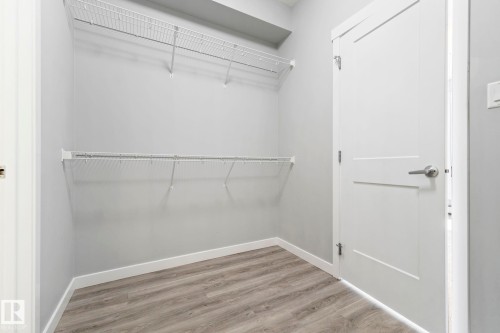 #121 812 Welsh Dr Sw, Edmonton, AB - Indoor With Storage