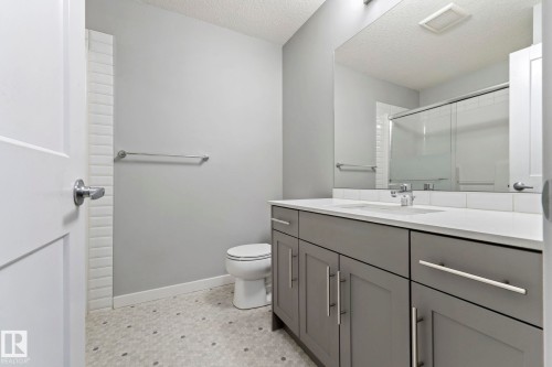 #121 812 Welsh Dr Sw, Edmonton, AB - Indoor Photo Showing Bathroom