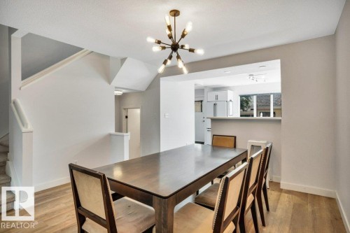 9321 98 Avenue Nw, Edmonton, AB - Indoor Photo Showing Dining Room