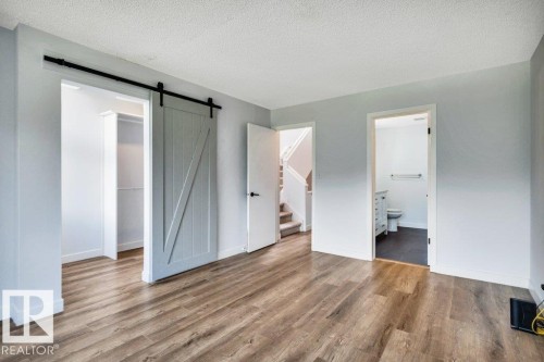 9321 98 Avenue Nw, Edmonton, AB - Indoor Photo Showing Other Room