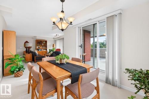 #322 7510 89 St Nw, Edmonton, AB - Indoor Photo Showing Dining Room