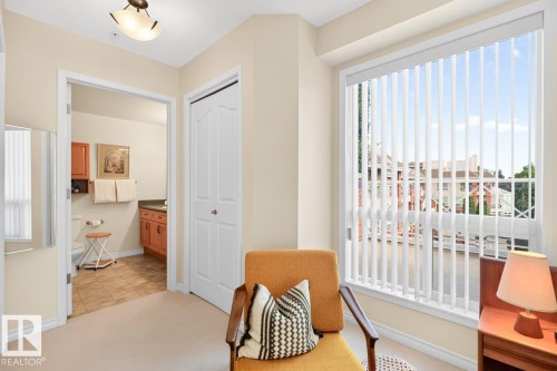 #322 7510 89 St Nw, Edmonton, AB - Indoor Photo Showing Other Room