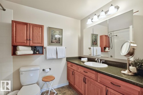 #322 7510 89 St Nw, Edmonton, AB - Indoor Photo Showing Bathroom