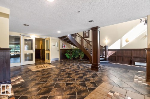 #322 7510 89 St Nw, Edmonton, AB - Indoor Photo Showing Other Room