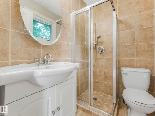 5708 144 Street Nw, Edmonton, AB - Indoor Photo Showing Bathroom