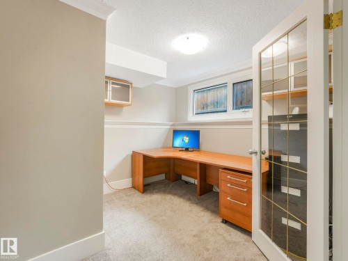 5708 144 Street Nw, Edmonton, AB - Indoor