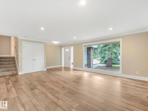 5708 144 Street Nw, Edmonton, AB - Indoor