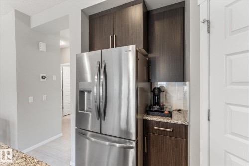 457 Orchards Boulevard Sw, Edmonton, AB - Indoor